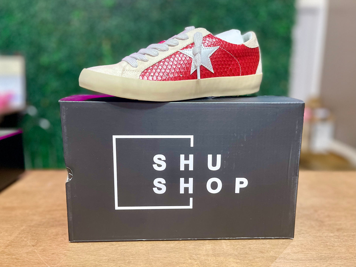 SHUSHOP Paula Dark Red Snake Sneaker