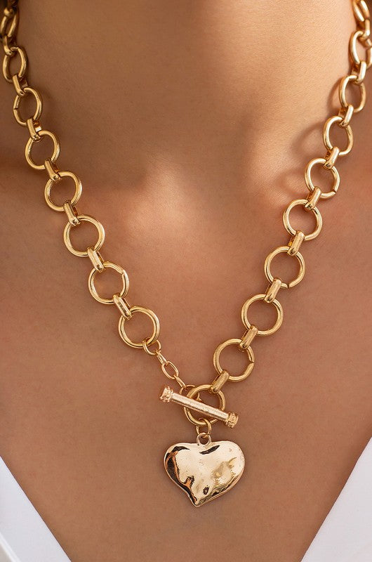 Notable Hammered Heart Front Toggle Necklace
