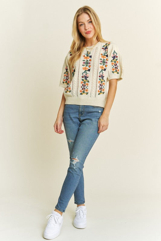 Cute Floral Embroidery Casual Pullover Sweater
