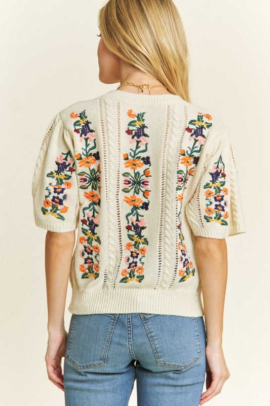 Cute Floral Embroidery Casual Pullover Sweater