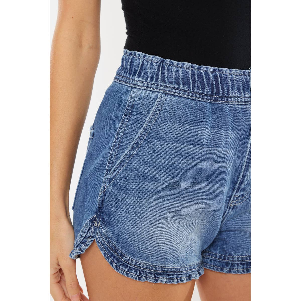 Kan Can High Rise Ruffle Hem Shorts